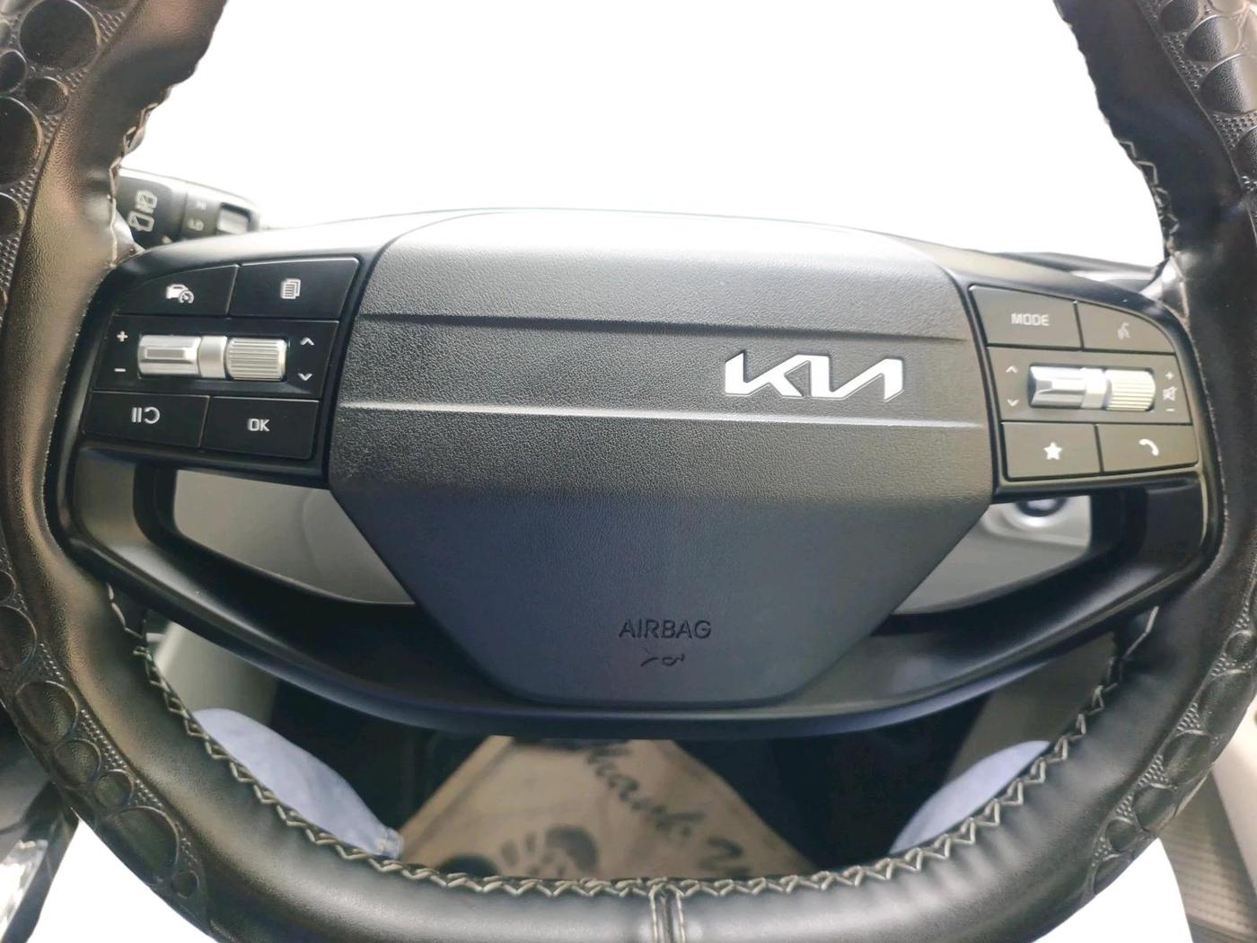 2025 KIA Carens Clavis HTK Plus (O) 1.5 Turbo Petrol DCT, Petrol, Automatic, 10,205 km, interior