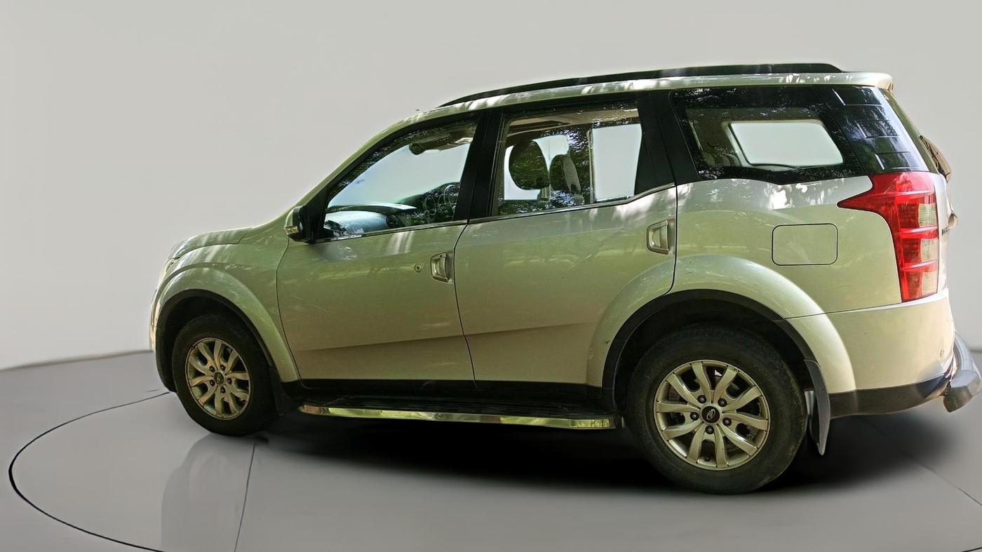 2016 Mahindra XUV500 W10 1.99, Diesel, Manual, 96,886 km, exterior