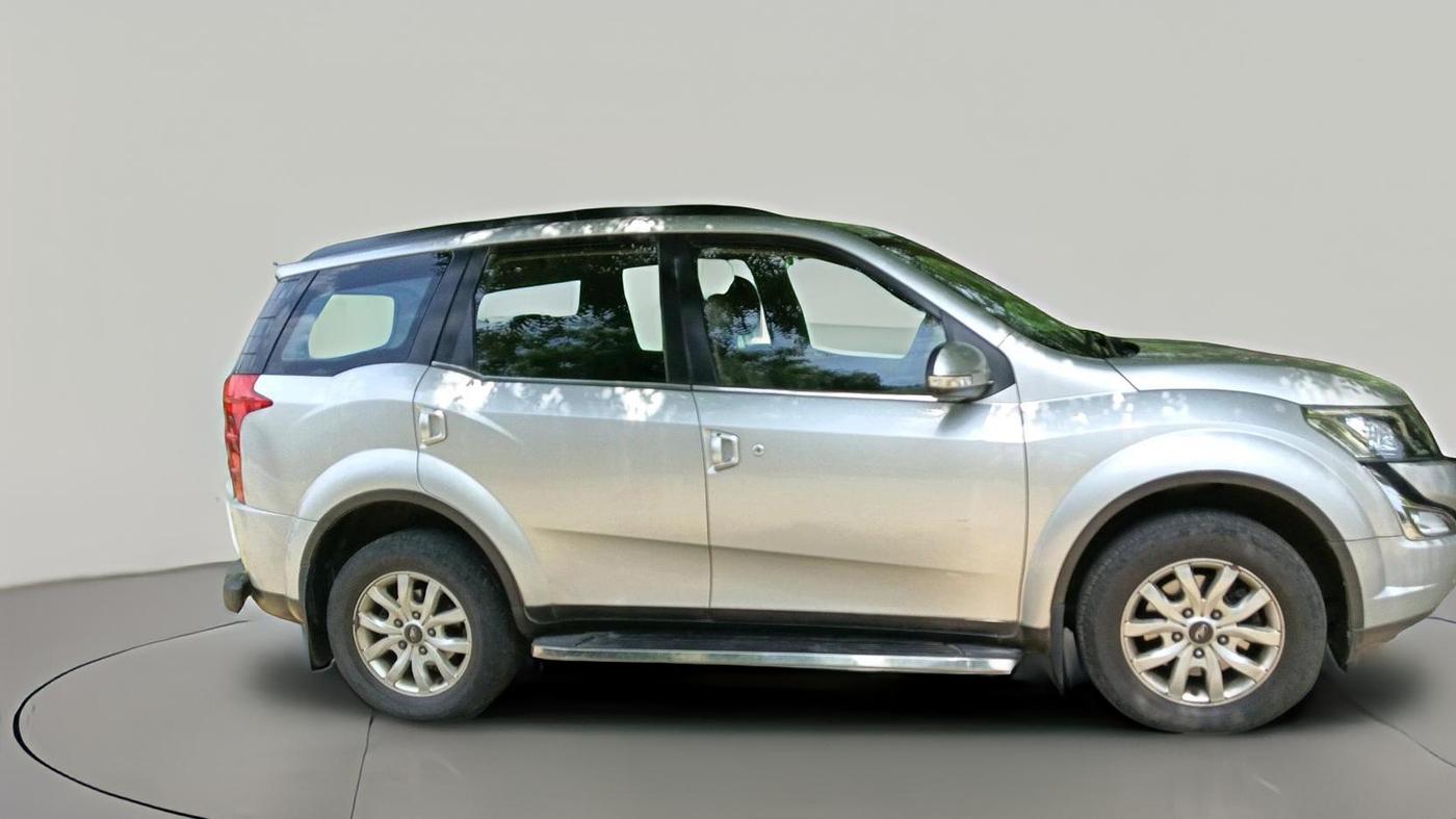 2016 Mahindra XUV500 W10 1.99, Diesel, Manual, 96,886 km, exterior