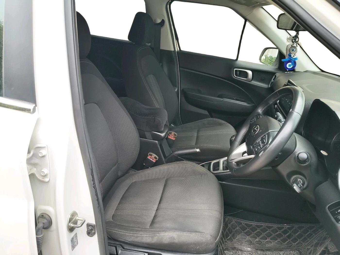 2021 Hyundai VENUE SX 1.5 CRDI, Diesel, Manual, 62,886 km, interior