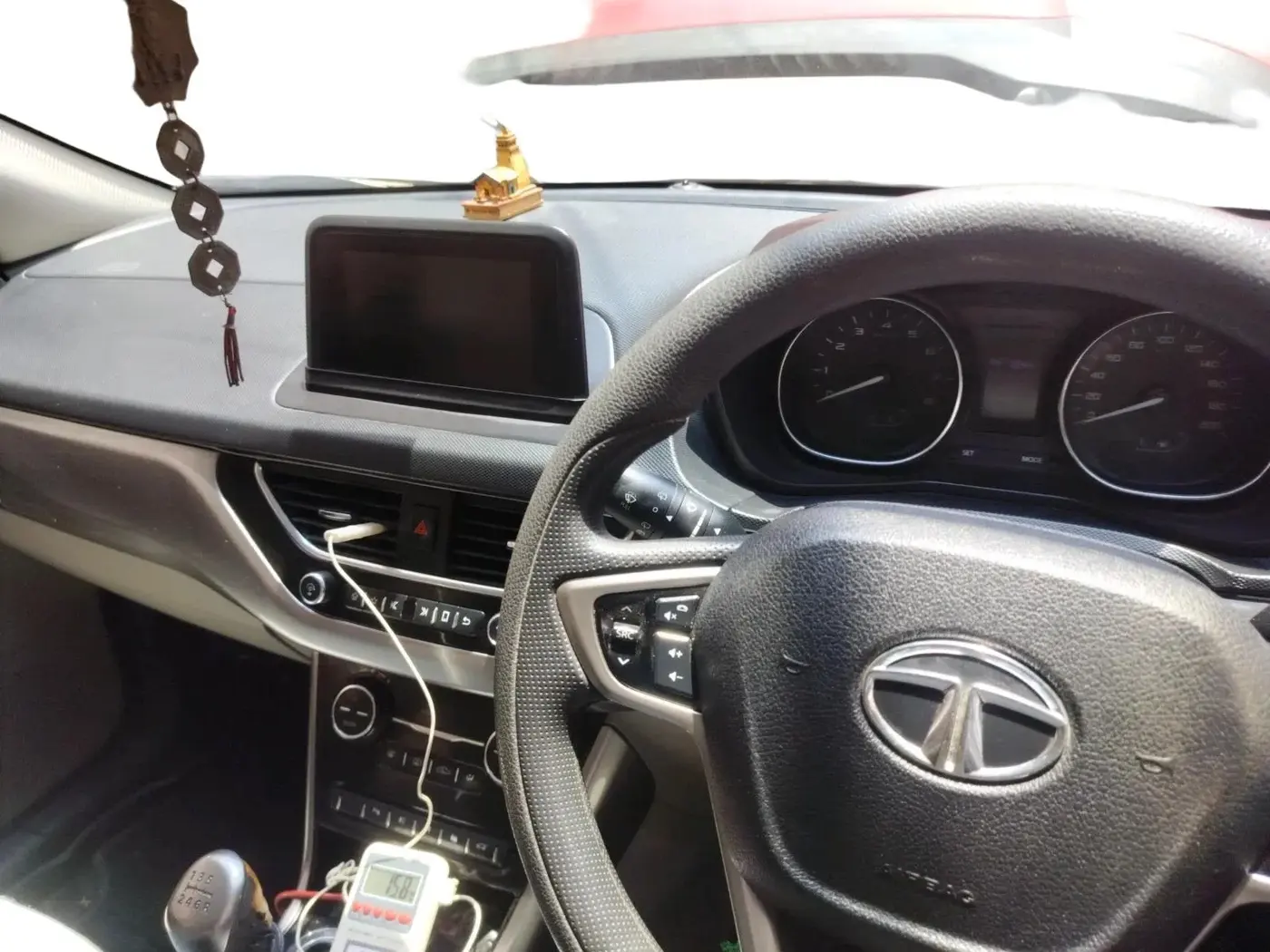 2018 Tata NEXON XZ PLUS PETROL, Petrol, Manual, 78,447 km, interior