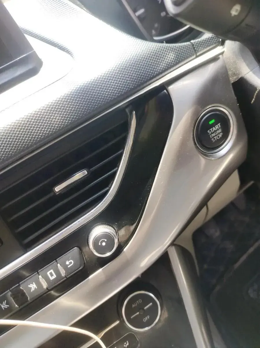 2018 Tata NEXON XZ PLUS PETROL, Petrol, Manual, 78,447 km, interior