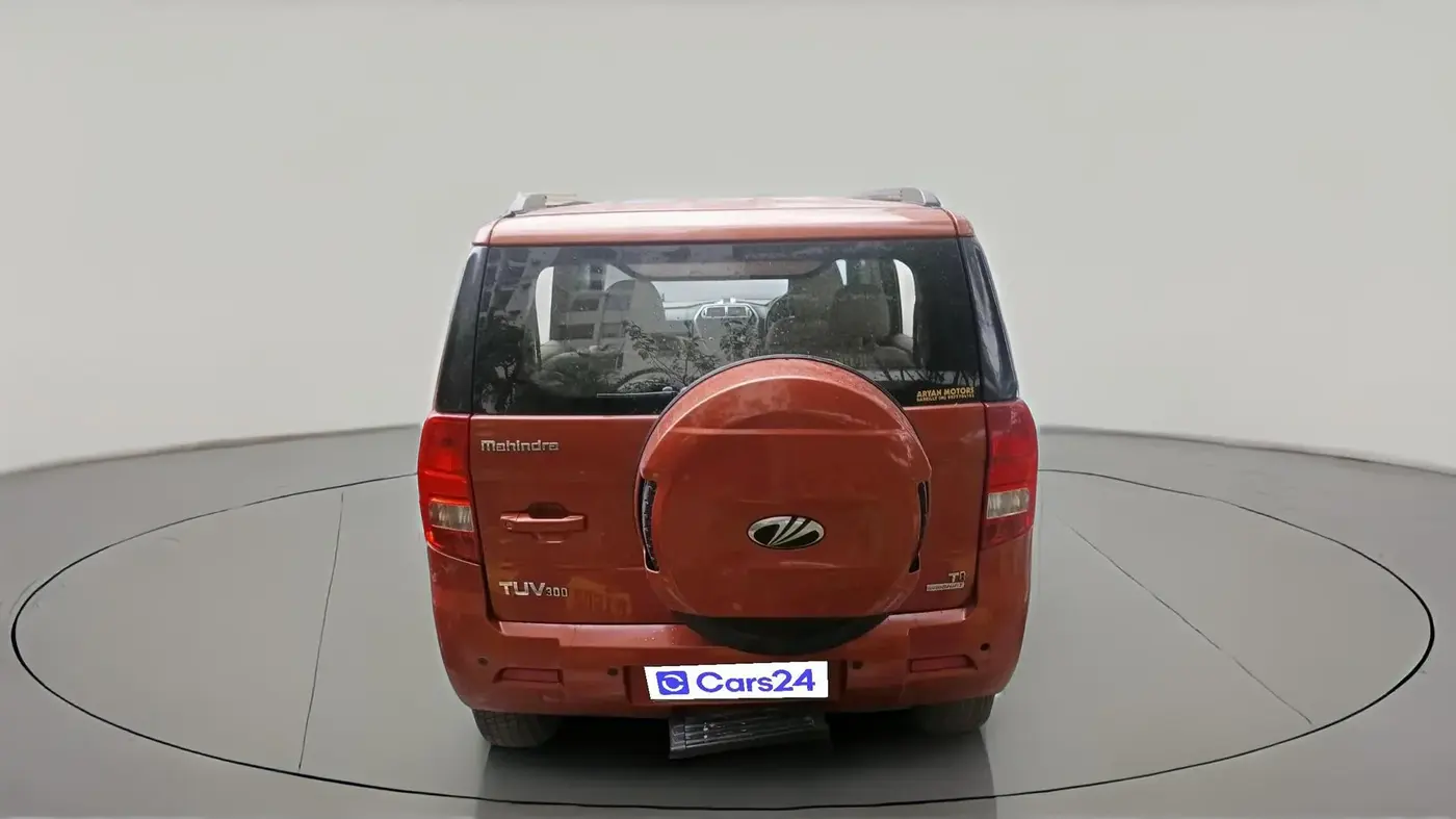 2016 Mahindra TUV300 T8 AMT, Diesel, Automatic, 82,893 km, exterior