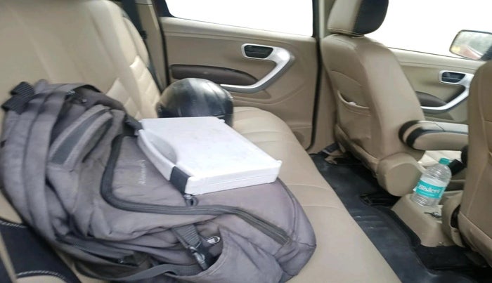 2016 Mahindra TUV300 T8 AMT, Diesel, Automatic, 82,893 km, interior