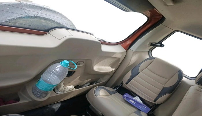 2016 Mahindra TUV300 T8 AMT, Diesel, Automatic, 82,893 km, interior