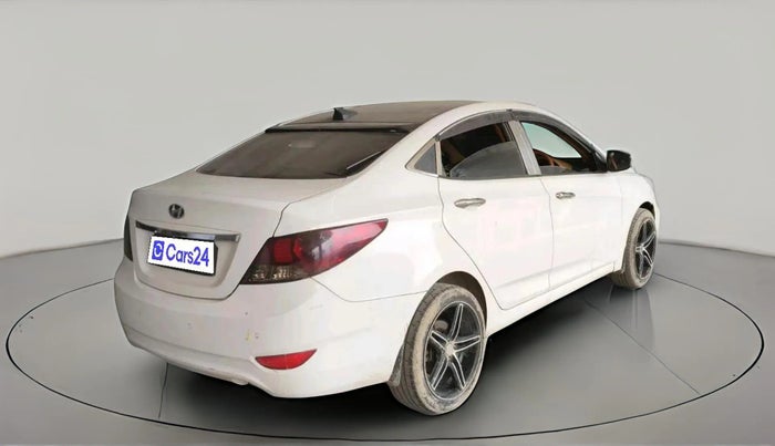 2014 Hyundai Verna FLUIDIC 1.6 VTVT SX, Petrol, Manual, 1,02,926 km, exterior