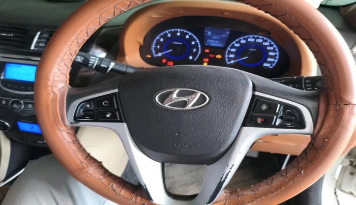 2014 Hyundai Verna FLUIDIC 1.6 VTVT SX, Petrol, Manual, 1,02,926 km, interior