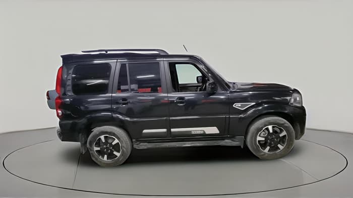 2022 Mahindra SCORPIO CLASSIC S11 7STR, Diesel, Manual, 1,11,620 km, exterior