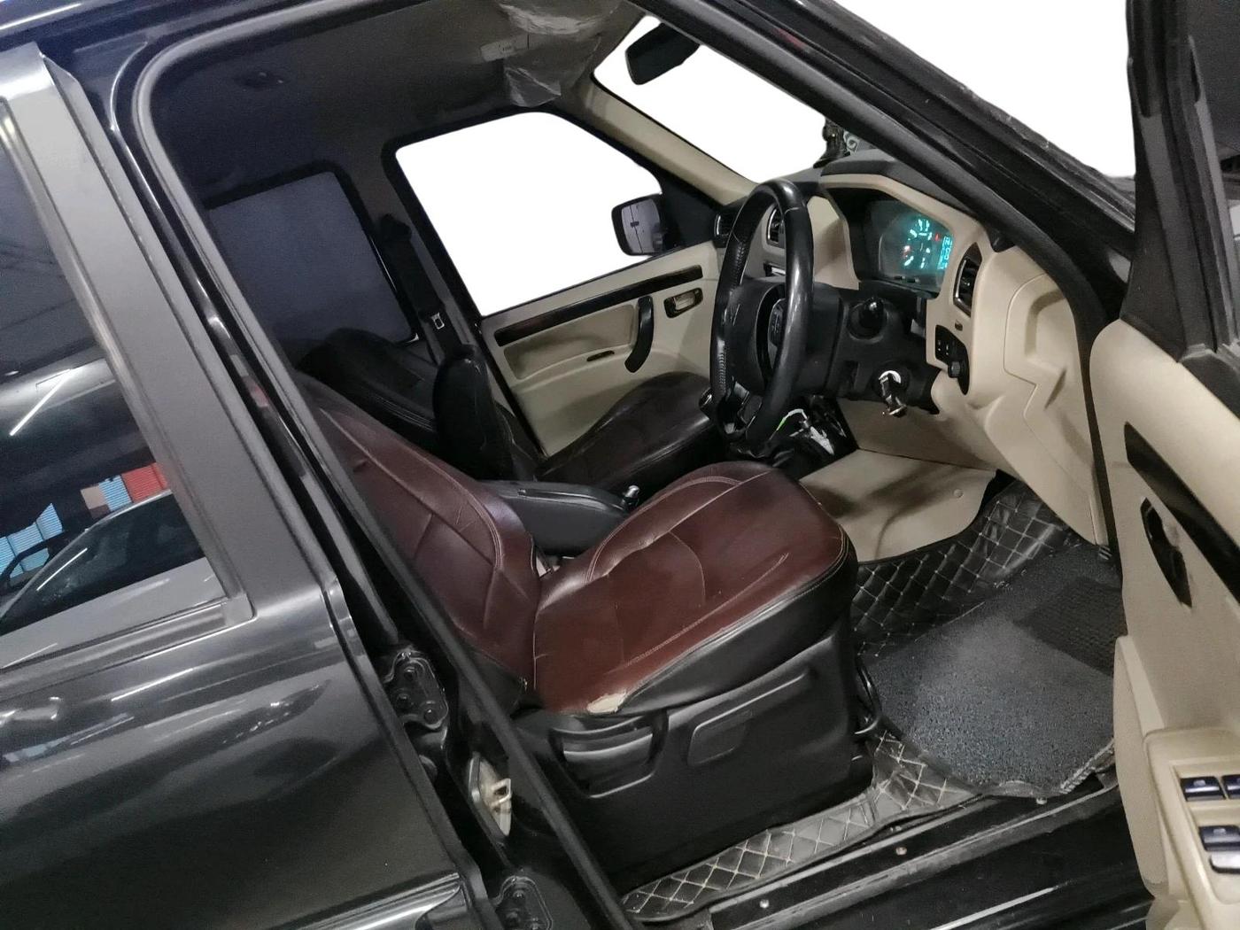 2022 Mahindra SCORPIO CLASSIC S11 7STR, Diesel, Manual, 1,11,620 km, interior