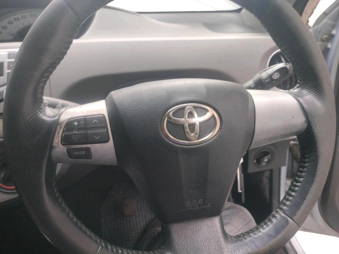2011 Toyota Etios VX, Petrol, Manual, 30,310 km, interior