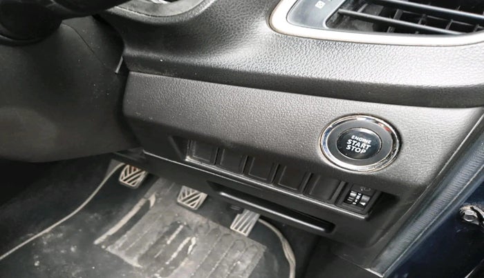 2019 Toyota Glanza V, Petrol, Manual, 83,381 km, interior