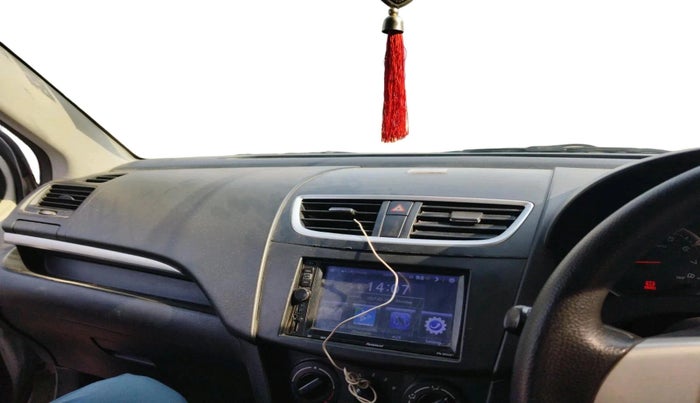 2013 Maruti Swift VXI, Petrol, Manual, 1,20,694 km, interior