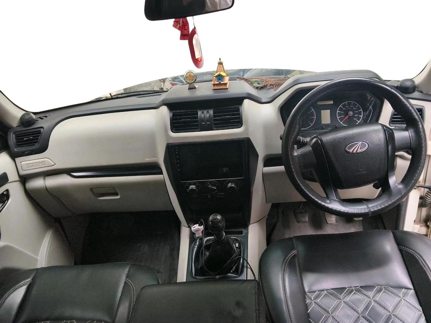 2022 Mahindra Scorpio S5, Diesel, Manual, 45,892 km, interior