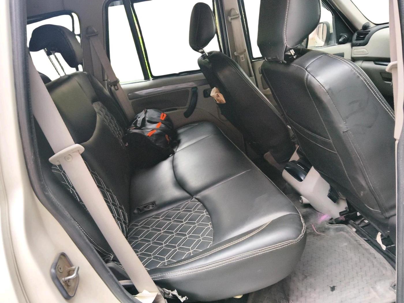 2022 Mahindra Scorpio S5, Diesel, Manual, 45,892 km, interior