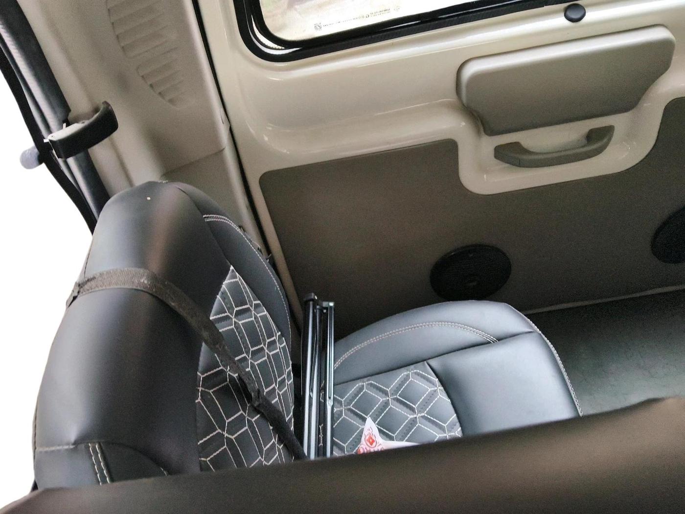 2022 Mahindra Scorpio S5, Diesel, Manual, 45,892 km, interior