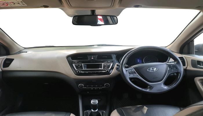 2016 Hyundai Elite i20 ASTA 1.2 (O), Petrol, Manual, 1,11,926 km, interior