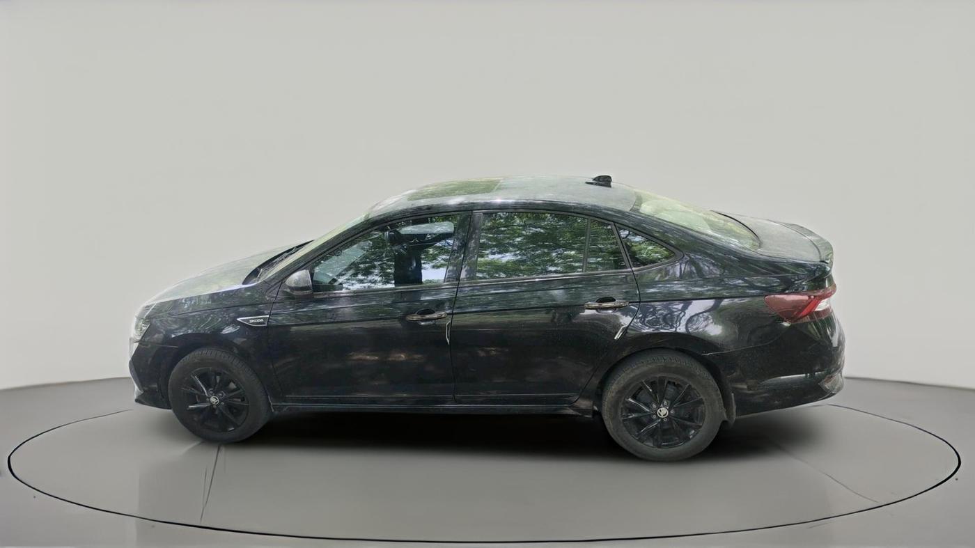 2025 Skoda SLAVIA Sportline 1.0L TSI AT, Petrol, Automatic, 17,946 km, exterior