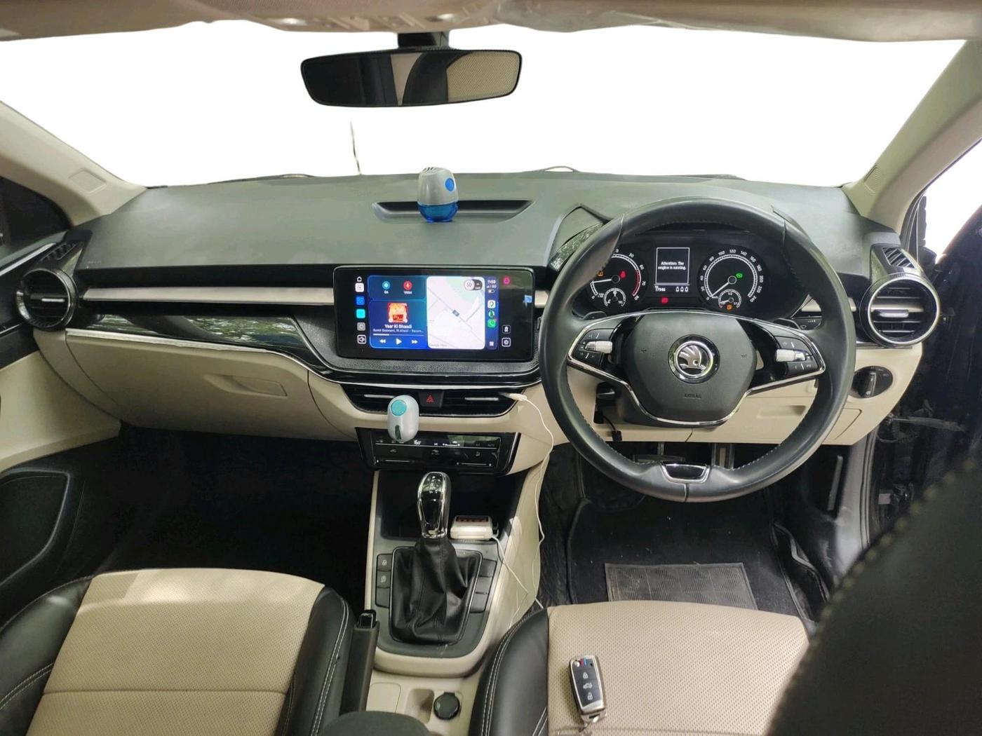 2025 Skoda SLAVIA Sportline 1.0L TSI AT, Petrol, Automatic, 17,946 km, interior