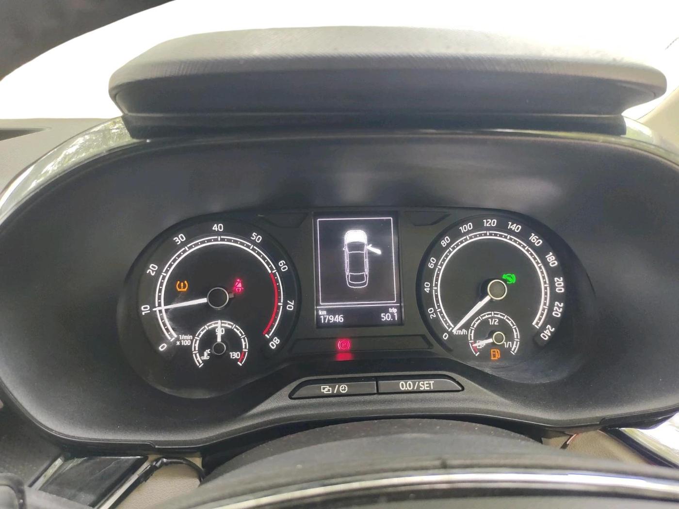 2025 Skoda SLAVIA Sportline 1.0L TSI AT, Petrol, Automatic, 17,946 km, interior