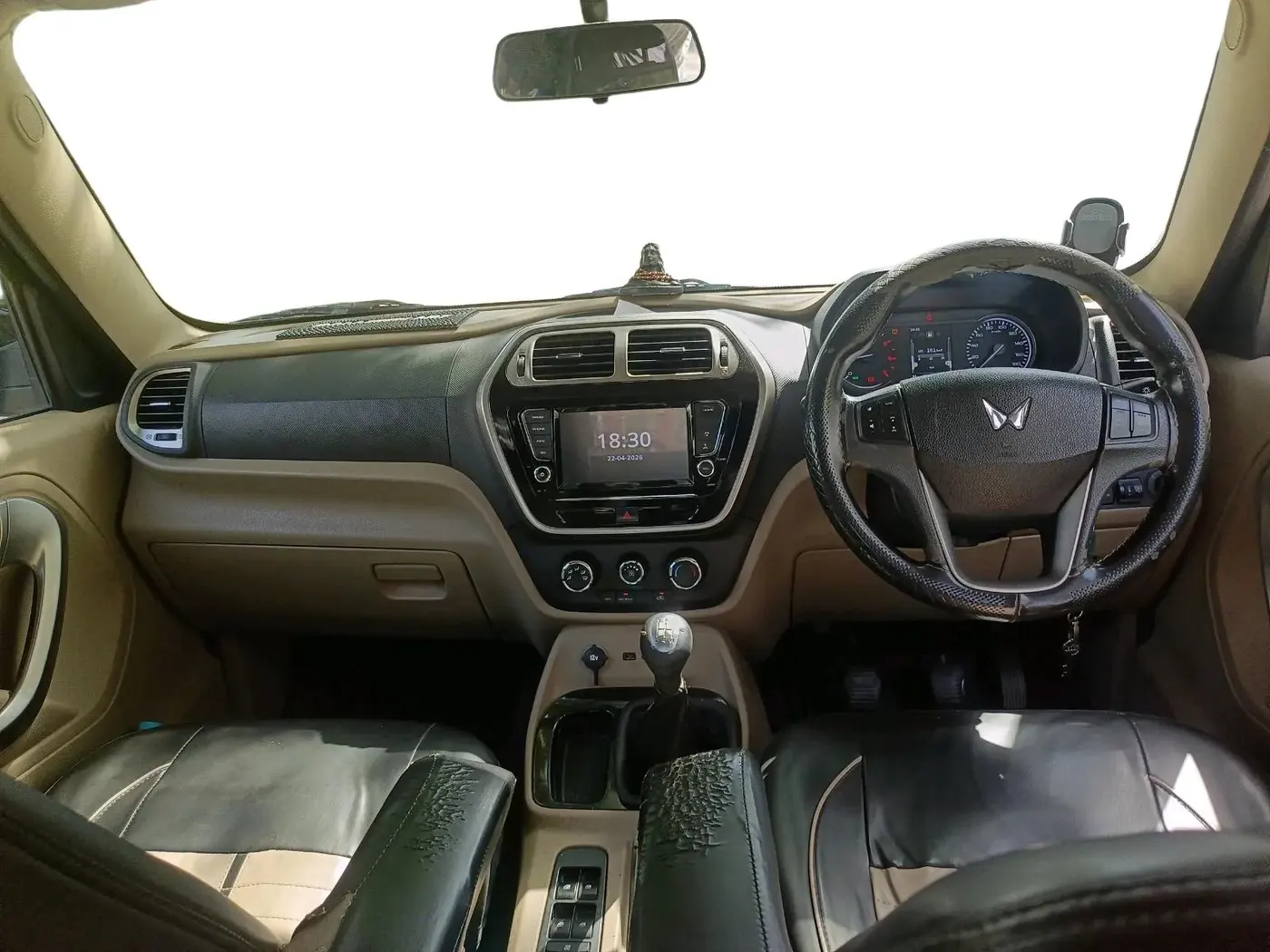 2023 Mahindra BOLERO NEO N 10 (O), Diesel, Manual, 81,608 km, interior