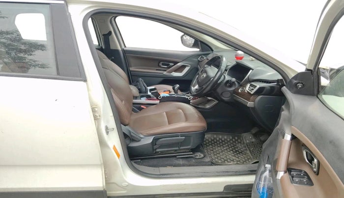 2019 Tata Harrier XZ 2.0L, Diesel, Manual, 75,459 km, interior