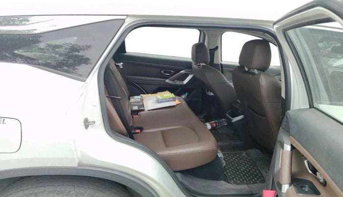 2019 Tata Harrier XZ 2.0L, Diesel, Manual, 75,459 km, interior
