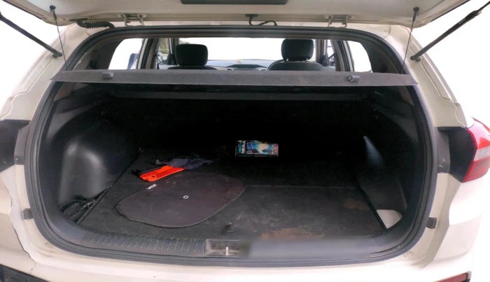 2017 Hyundai Creta SX 1.6 DIESEL, Diesel, Manual, 1,64,092 km, exterior