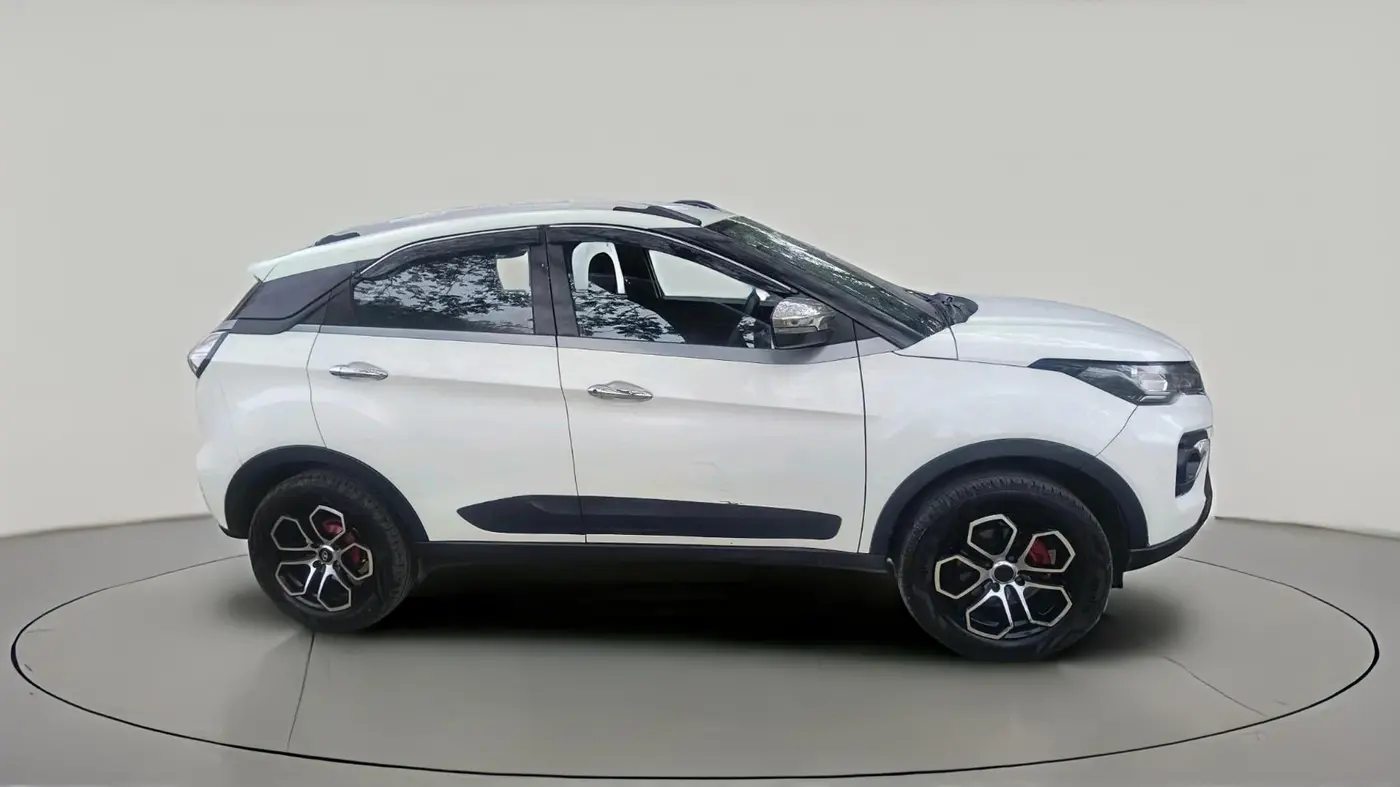 2021 Tata NEXON XE PETROL, CNG, Manual, 1,10,356 km, exterior