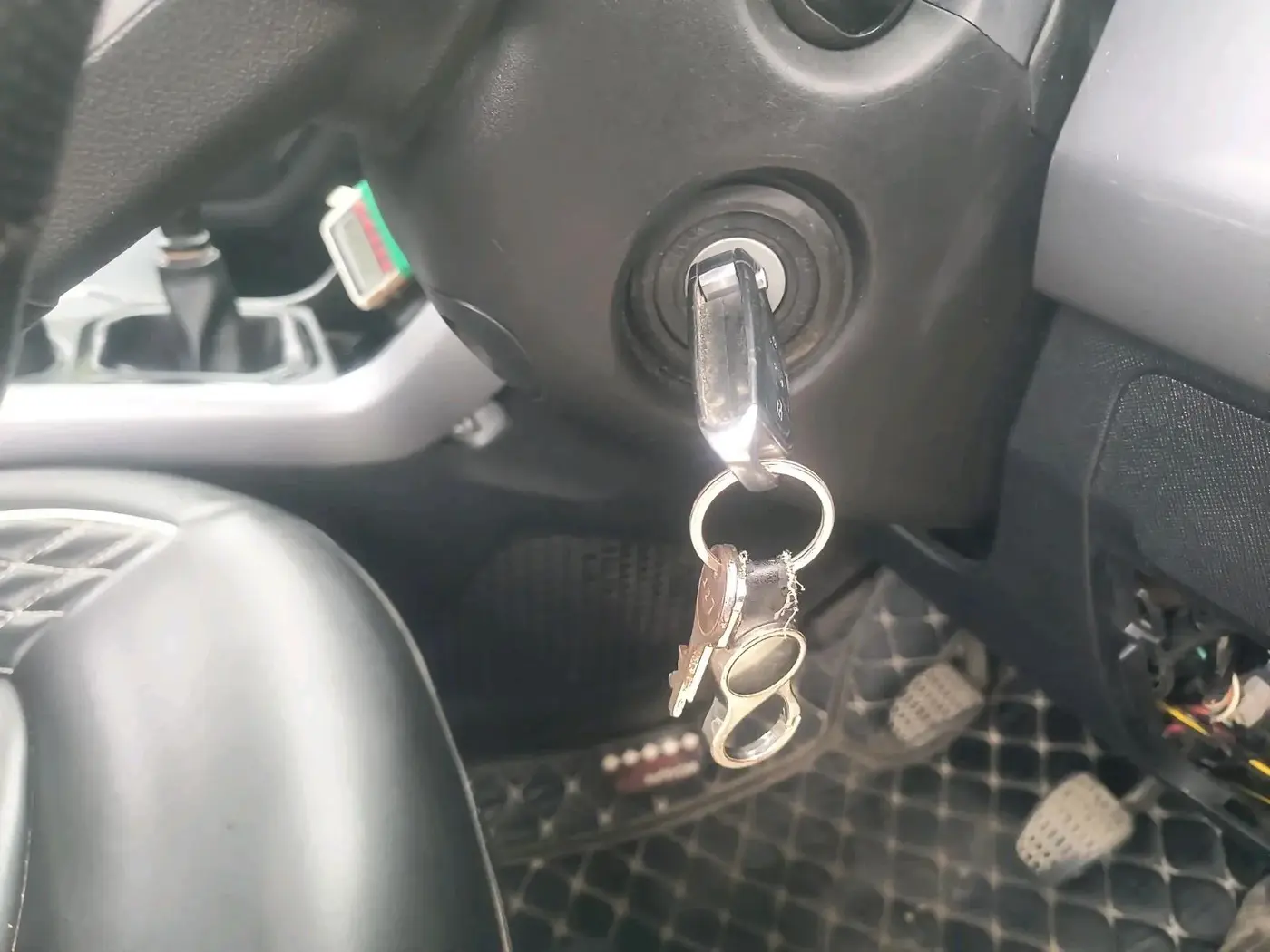 2021 Tata NEXON XE PETROL, CNG, Manual, 1,10,356 km, interior
