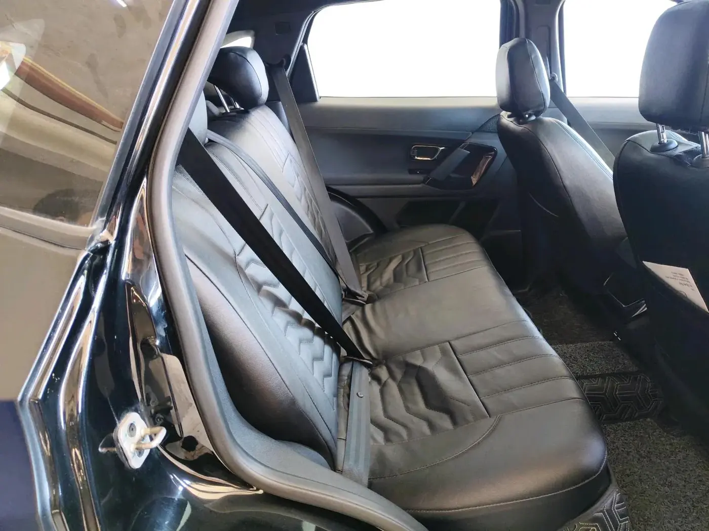 2025 Tata Harrier PURE PLUS S DARK EDITION AT, Diesel, Automatic, 35,167 km, interior
