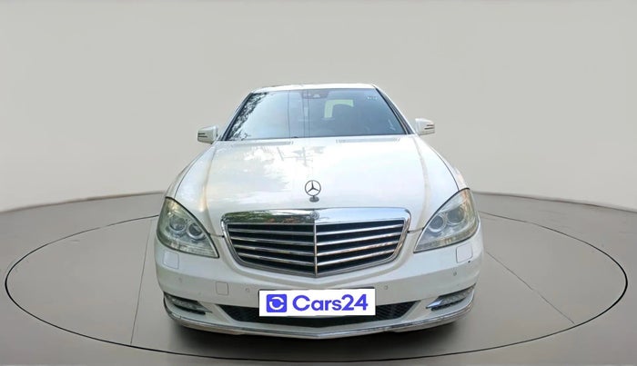 2013 Mercedes Benz S Class S300 L, Petrol, Automatic, 1,43,932 km, exterior