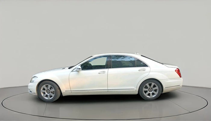 2013 Mercedes Benz S Class S300 L, Petrol, Automatic, 1,43,932 km, exterior