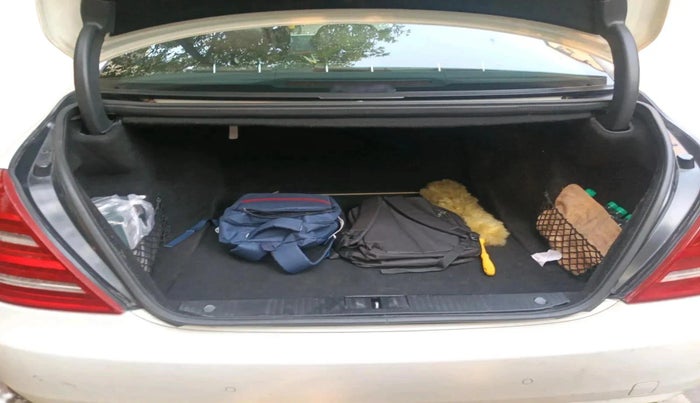 2013 Mercedes Benz S Class S300 L, Petrol, Automatic, 1,43,932 km, exterior