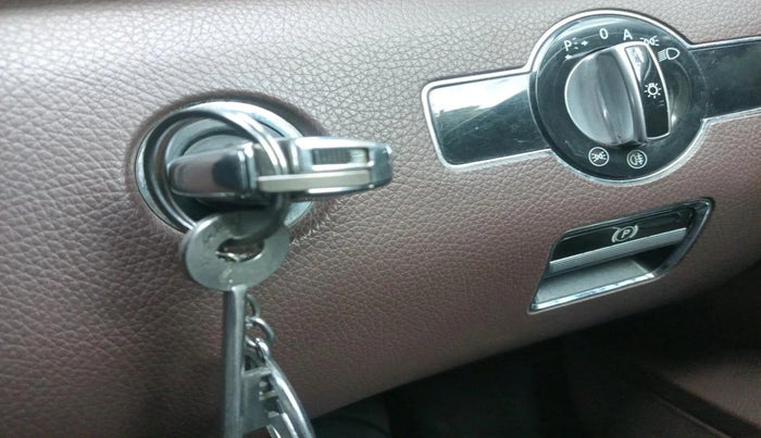 2013 Mercedes Benz S Class S300 L, Petrol, Automatic, 1,43,932 km, interior