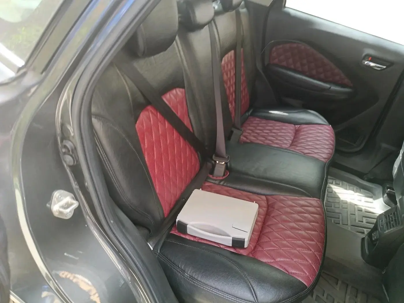 2023 Maruti FRONX DELTA PLUS 1.2L AGS, Petrol, Automatic, 19,804 km, interior