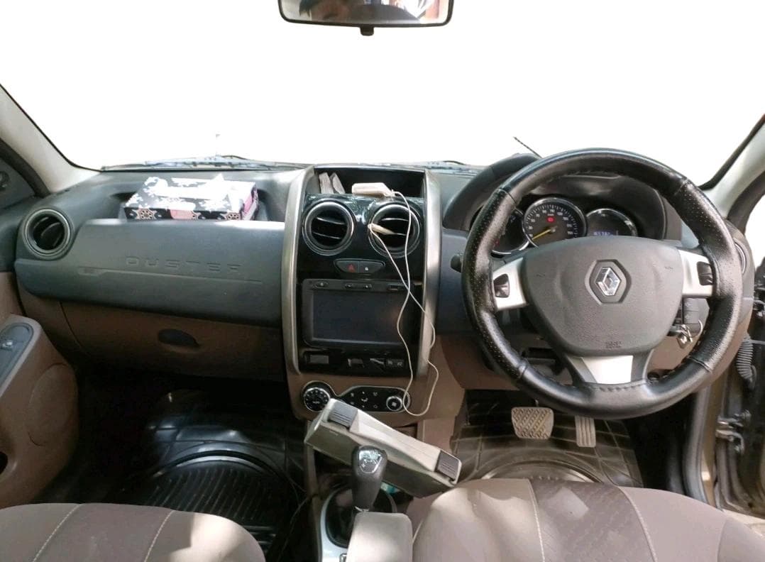 2016 Renault Duster 110 PS RXS 4X2 AMT DIESEL, Diesel, Automatic, 1,65,734 km, interior