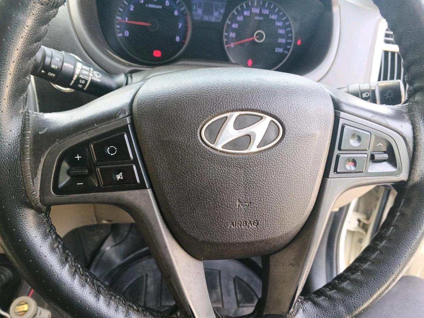 2014 Hyundai i20 ASTA 1.2, Petrol, Manual, 79,801 km, interior