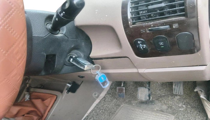 2021 Mahindra Bolero B6 (O), Diesel, Manual, 1,09,614 km, interior