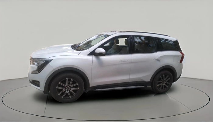 2024 Mahindra XUV700 AX 7 P AT 7 STR, Petrol, Automatic, 15,081 km, exterior