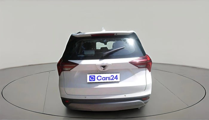 2024 Mahindra XUV700 AX 7 P AT 7 STR, Petrol, Automatic, 15,081 km, exterior