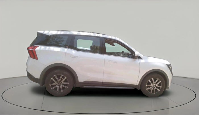 2024 Mahindra XUV700 AX 7 P AT 7 STR, Petrol, Automatic, 15,081 km, exterior