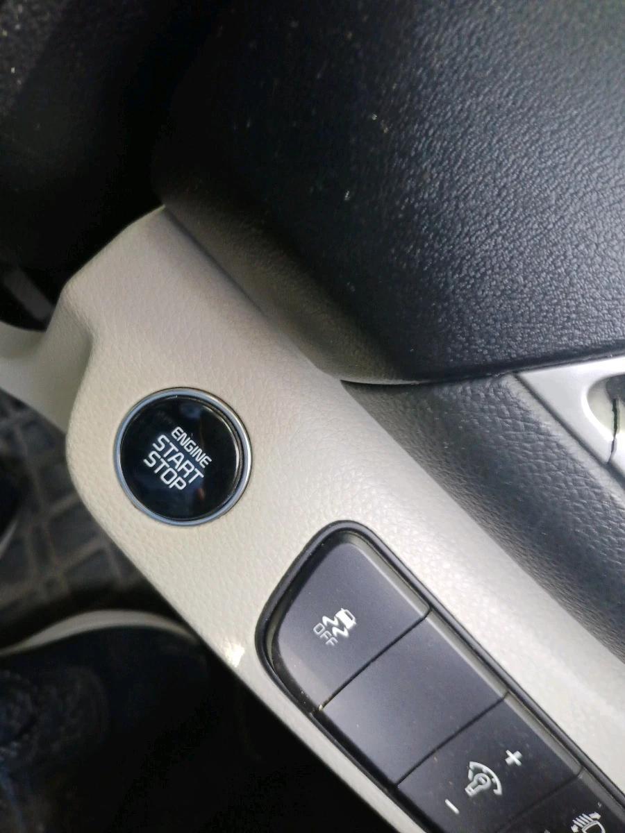 2022 KIA SELTOS HTX 1.5 PETROL, Petrol, Manual, 81,842 km, interior
