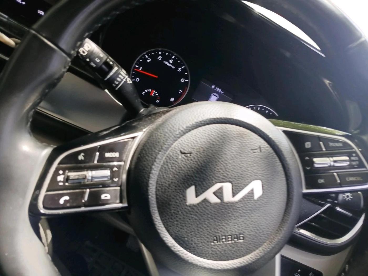 2022 KIA SELTOS HTX 1.5 PETROL, Petrol, Manual, 81,842 km, interior