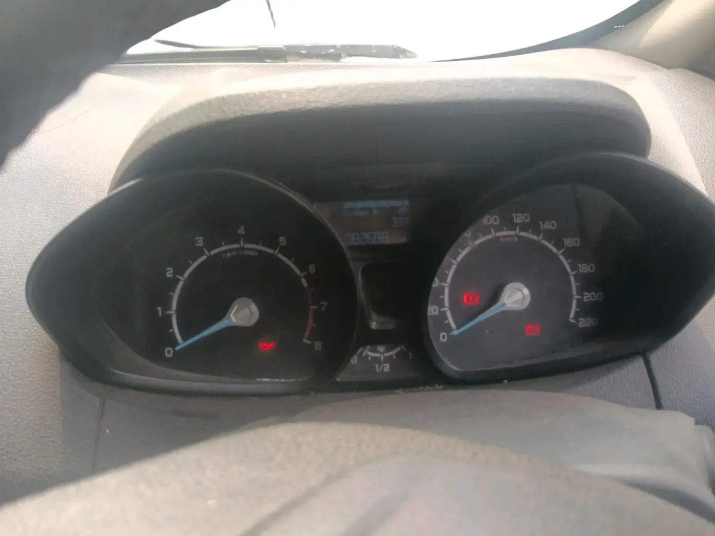 2015 Ford Ecosport TREND+ 1.0L ECOBOOST, Petrol, Manual, 97,212 km, interior
