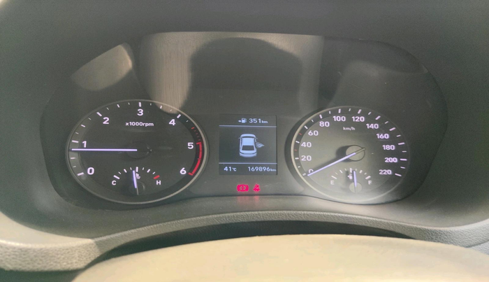 2017 Hyundai Verna 1.6 CRDI SX (O), Diesel, Manual, 1,69,896 km, interior