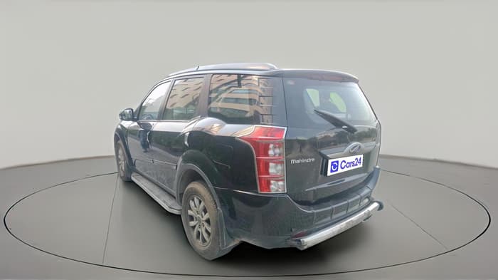 2017 Mahindra XUV500 W10 1.99, Diesel, Manual, 81,187 km, exterior