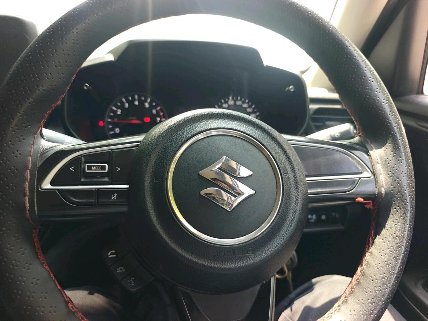 2025 Maruti Swift VXI 1.2L CNG, CNG, Manual, 35,830 km, interior