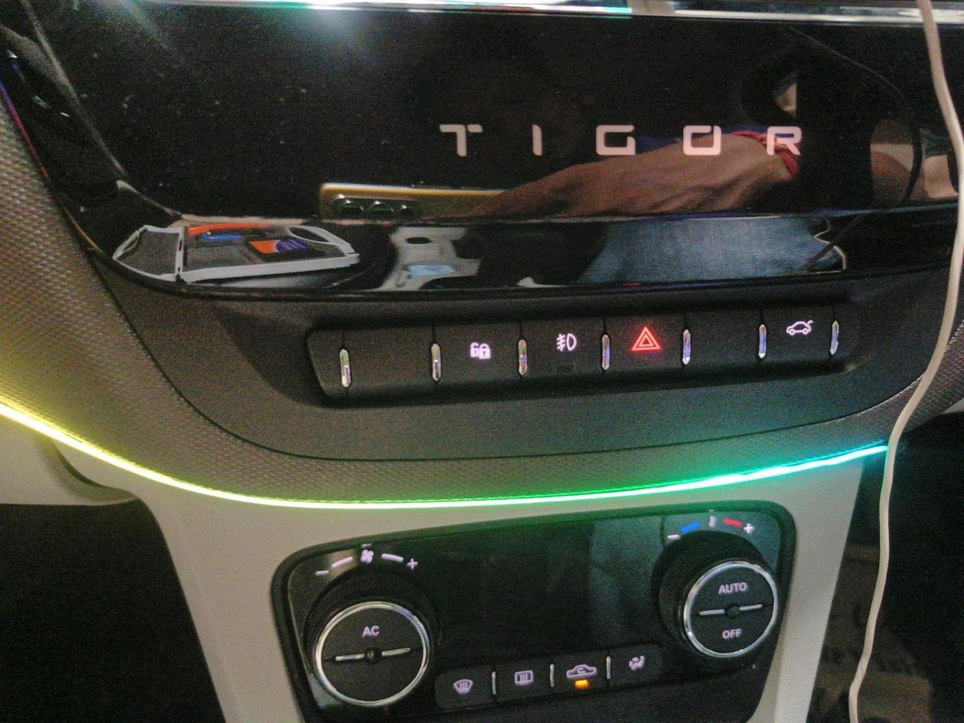 2025 Tata TIGOR XZA PLUS PETROL, Petrol, Automatic, 10,950 km, interior