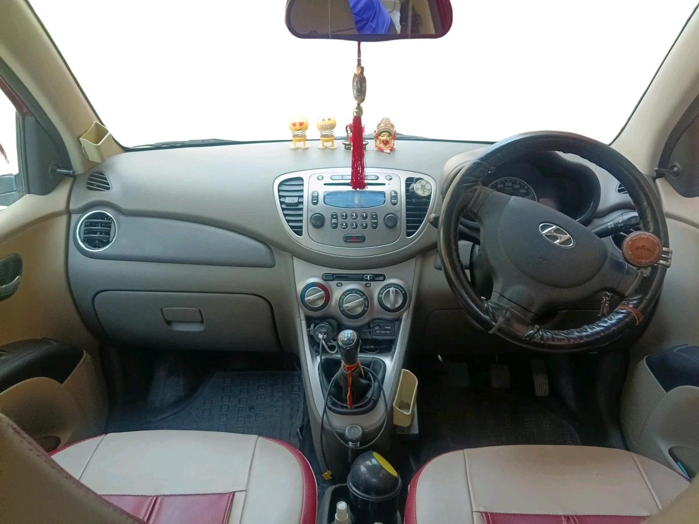 2015 Hyundai i10 SPORTZ 1.1, Petrol, Manual, 74,758 km, interior