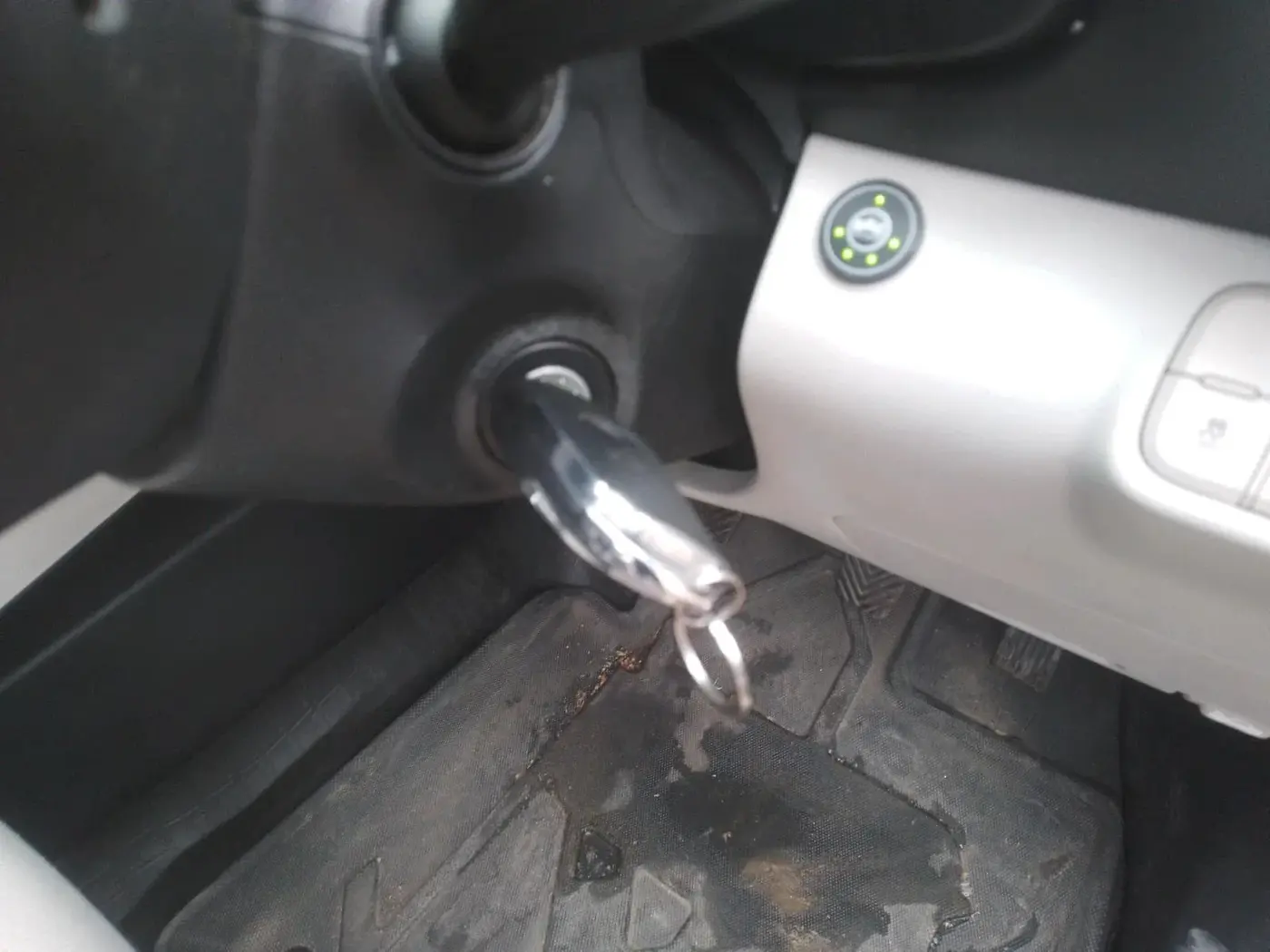 2024 Hyundai VENUE E Plus 1.2 Petrol, CNG, Manual, 9,235 km, interior